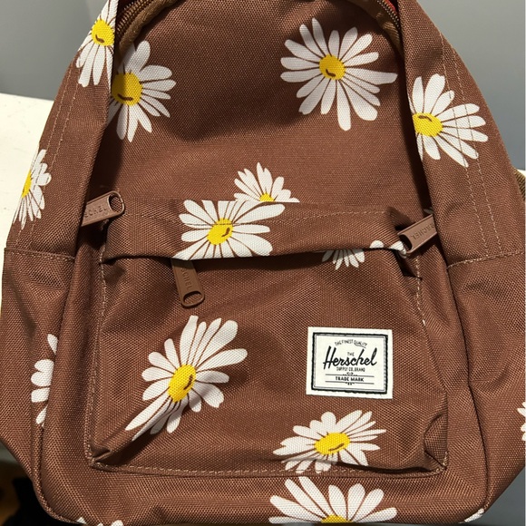 Herschel mini flowered backpack - Picture 3 of 3